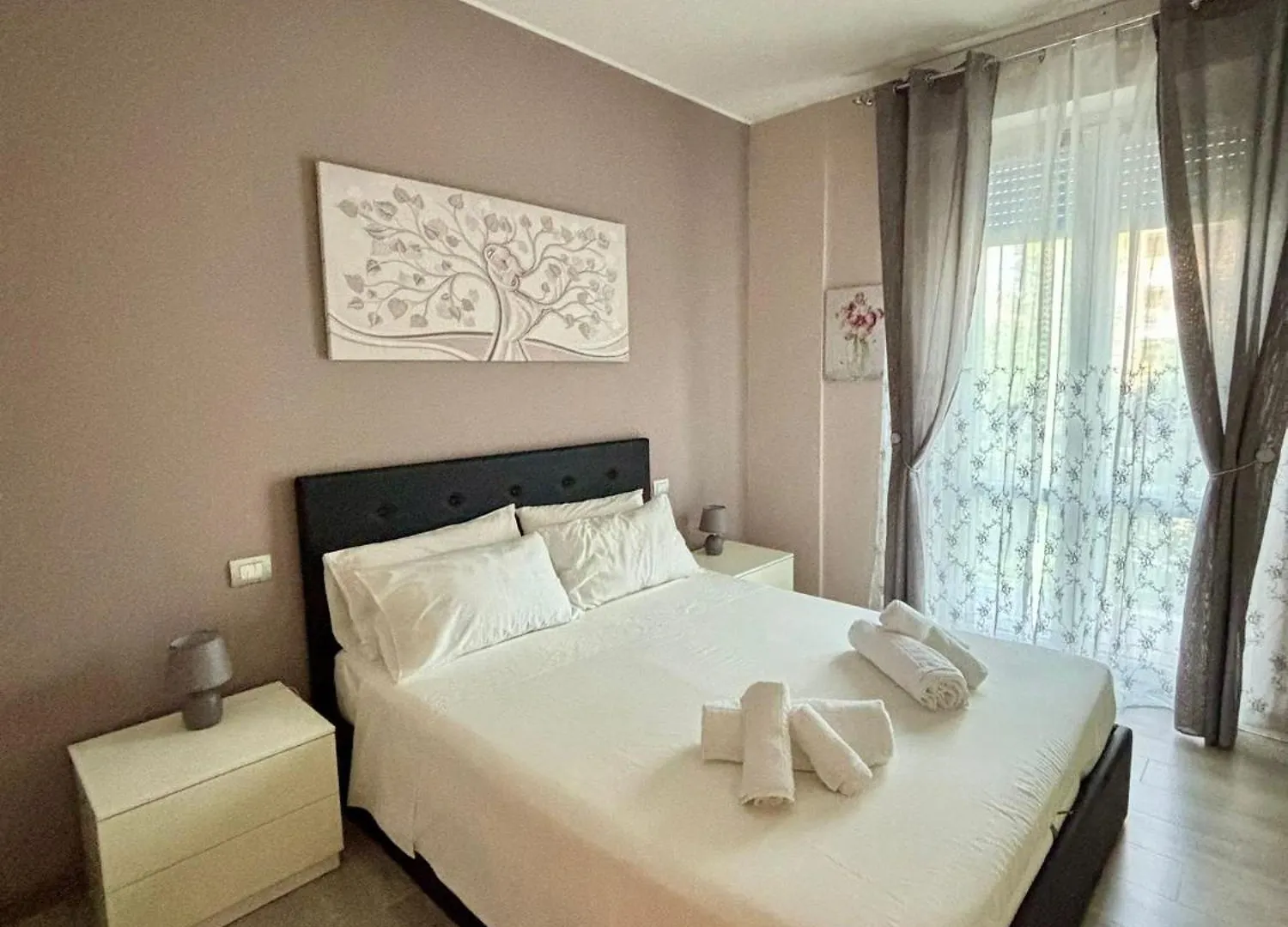 Helianthos Home Milan