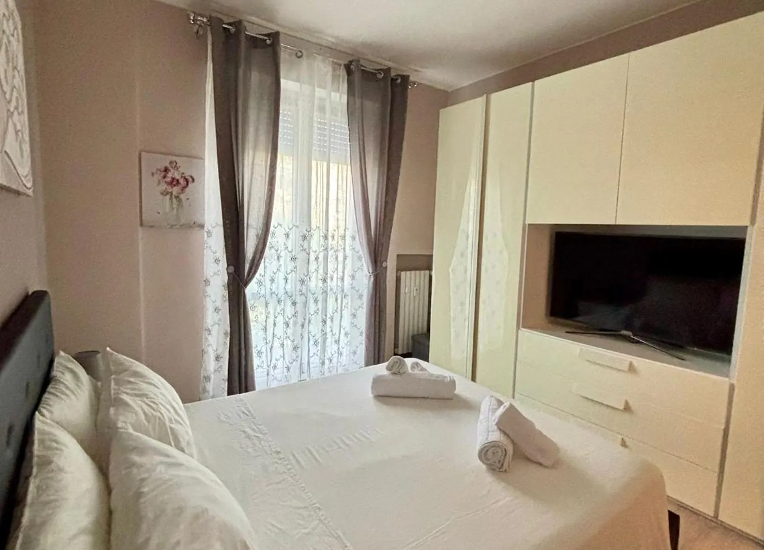 Helianthos Home Milan